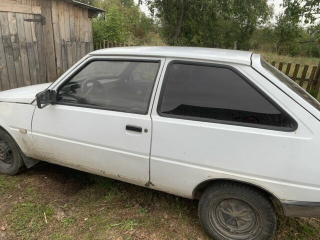 Белый ЗАЗ 1102 Таврия, объемом двигателя 5 л и пробегом 450 тыс. км за 650 $, фото 2 на Automoto.ua