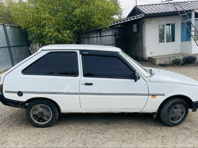 Белый ЗАЗ 1102 Таврия, объемом двигателя 1.1 л и пробегом 151 тыс. км за 850 $, фото 2 на Automoto.ua