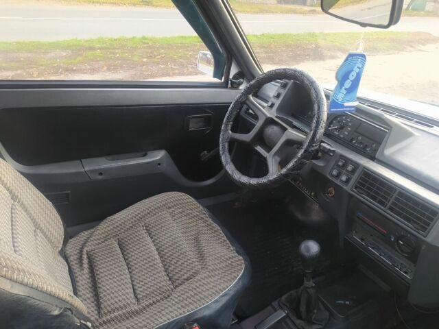 Белый ЗАЗ 1102 Таврия, объемом двигателя 1.2 л и пробегом 168 тыс. км за 835 $, фото 7 на Automoto.ua