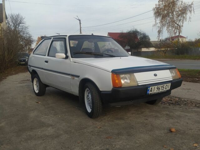 Белый ЗАЗ 1102 Таврия, объемом двигателя 1.2 л и пробегом 168 тыс. км за 835 $, фото 1 на Automoto.ua