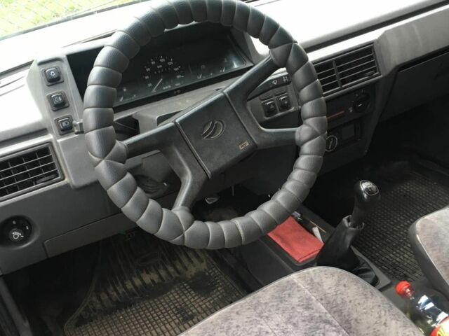 Белый ЗАЗ 1102 Таврия, объемом двигателя 1.2 л и пробегом 190 тыс. км за 1000 $, фото 4 на Automoto.ua
