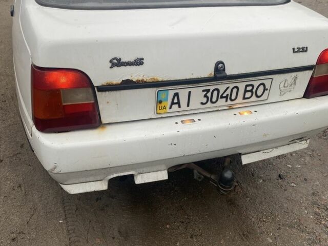 Белый ЗАЗ 1102 Таврия, объемом двигателя 0 л и пробегом 200 тыс. км за 363 $, фото 3 на Automoto.ua