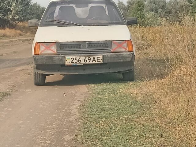 Белый ЗАЗ 1102 Таврия, объемом двигателя 0 л и пробегом 1 тыс. км за 356 $, фото 4 на Automoto.ua