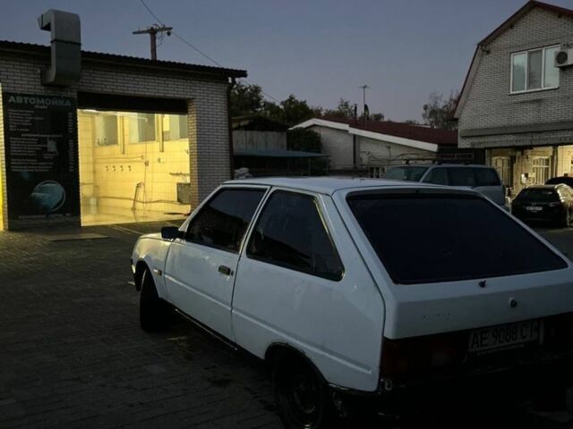 Белый ЗАЗ 1102 Таврия, объемом двигателя 1.1 л и пробегом 2 тыс. км за 480 $, фото 3 на Automoto.ua