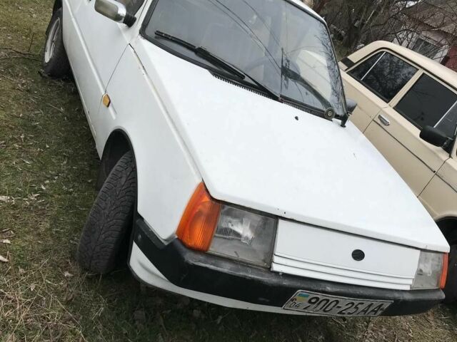 ЗАЗ 1102 Таврия 1992 в Днепре (Днепропетровске) на Automoto.ua Белый ЗАЗ 1102 Таврия, объемом двигателя 0 л и пробегом 2 тыс. км за 550 $, фото 1 на Automoto.ua