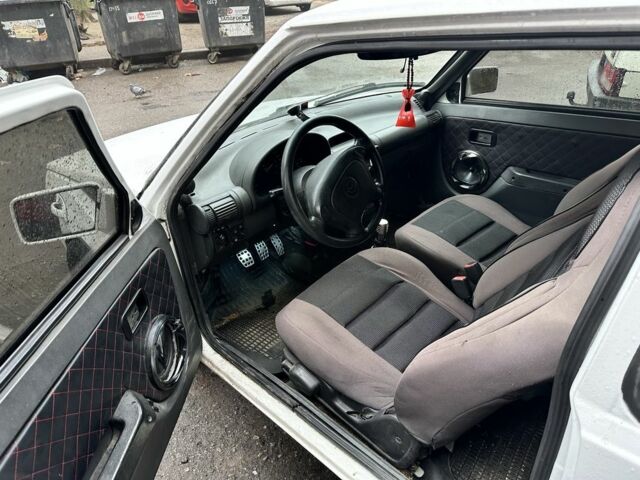 Белый ЗАЗ 1102 Таврия, объемом двигателя 1.1 л и пробегом 121 тыс. км за 1183 $, фото 6 на Automoto.ua