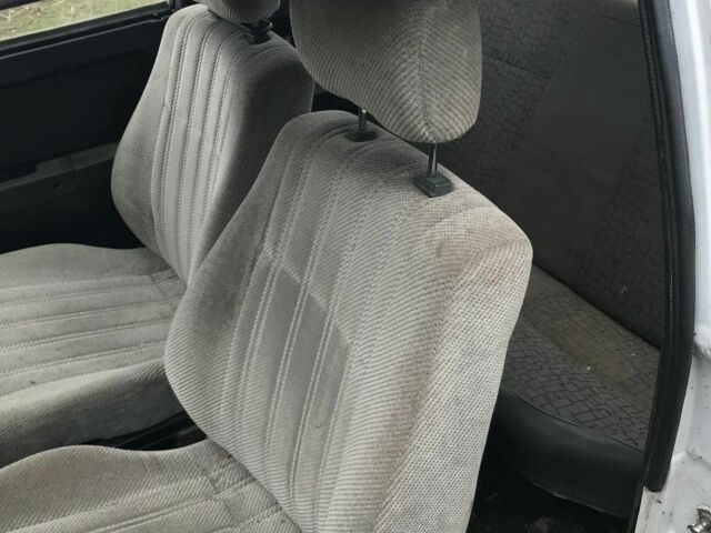 ЗАЗ 1102 Таврия 1992 в Днепре (Днепропетровске) на Automoto.ua Белый ЗАЗ 1102 Таврия, объемом двигателя 0 л и пробегом 2 тыс. км за 550 $, фото 6 на Automoto.ua