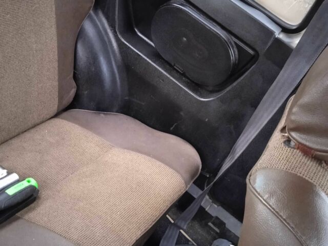 Білий ЗАЗ 1102 Таврія, об'ємом двигуна 1.1 л та пробігом 100 тис. км за 366 $, фото 2 на Automoto.ua