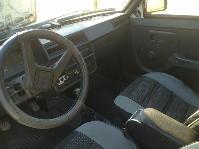 Білий ЗАЗ 1102 Таврія, об'ємом двигуна 1.1 л та пробігом 20 тис. км за 559 $, фото 6 на Automoto.ua