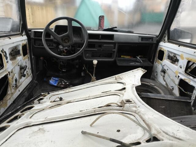 Белый ЗАЗ 1102 Таврия, объемом двигателя 0 л и пробегом 78 тыс. км за 178 $, фото 3 на Automoto.ua