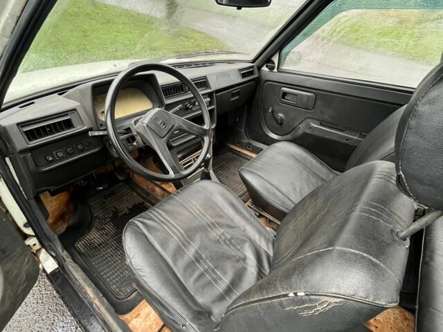 Белый ЗАЗ 1102 Таврия, объемом двигателя 1.2 л и пробегом 150 тыс. км за 600 $, фото 7 на Automoto.ua