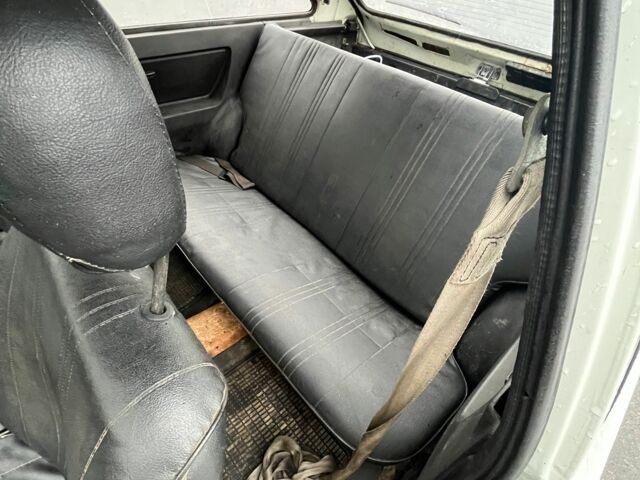 Белый ЗАЗ 1102 Таврия, объемом двигателя 1.2 л и пробегом 150 тыс. км за 600 $, фото 6 на Automoto.ua