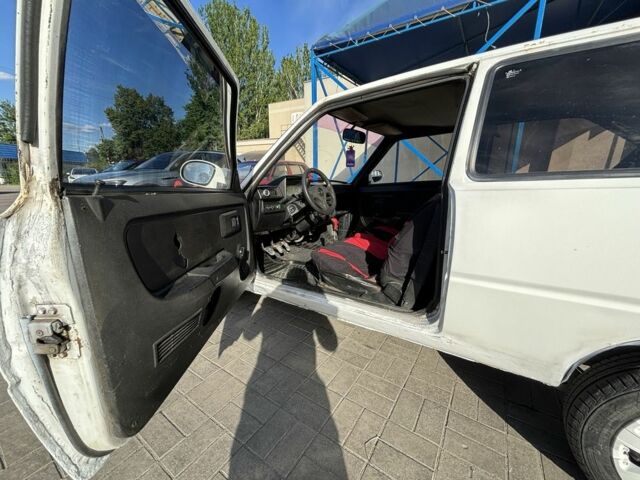 Белый ЗАЗ 1102 Таврия, объемом двигателя 0.11 л и пробегом 400 тыс. км за 550 $, фото 5 на Automoto.ua