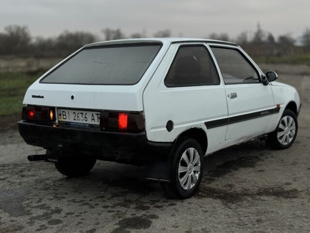 Белый ЗАЗ 1102 Таврия, объемом двигателя 1.2 л и пробегом 80 тыс. км за 757 $, фото 3 на Automoto.ua