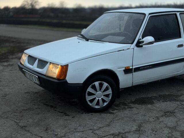 Белый ЗАЗ 1102 Таврия, объемом двигателя 1.2 л и пробегом 80 тыс. км за 757 $, фото 7 на Automoto.ua