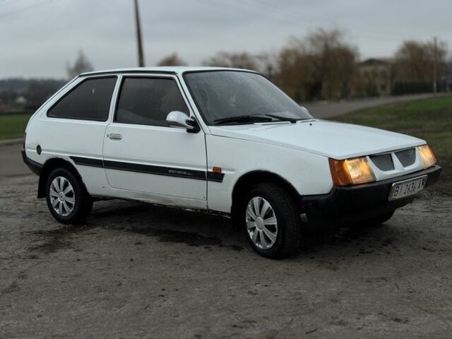 Белый ЗАЗ 1102 Таврия, объемом двигателя 1.2 л и пробегом 80 тыс. км за 757 $, фото 4 на Automoto.ua