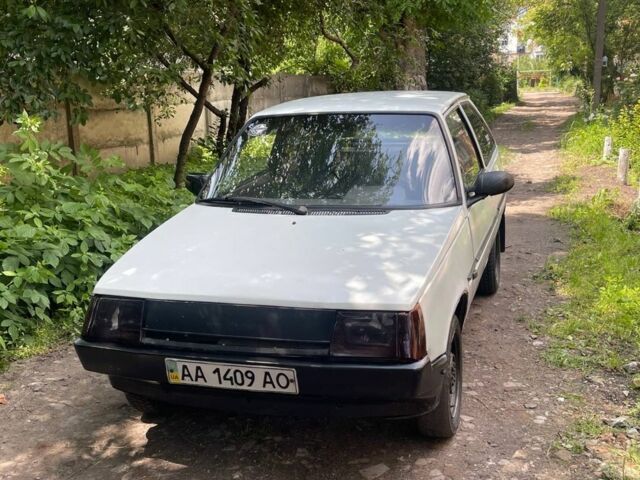Белый ЗАЗ 1102 Таврия, объемом двигателя 1.1 л и пробегом 164 тыс. км за 400 $, фото 2 на Automoto.ua