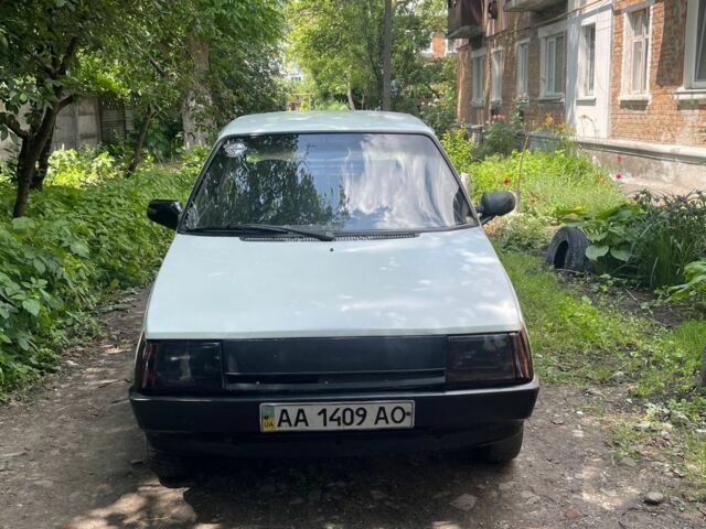 Белый ЗАЗ 1102 Таврия, объемом двигателя 1.1 л и пробегом 164 тыс. км за 400 $, фото 1 на Automoto.ua