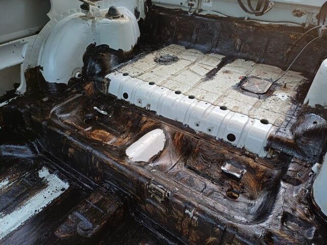 Белый ЗАЗ 1102 Таврия, объемом двигателя 1.1 л и пробегом 140 тыс. км за 1100 $, фото 10 на Automoto.ua