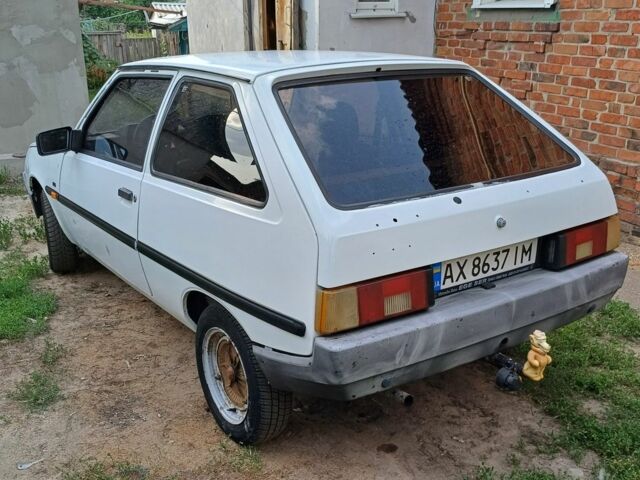 Белый ЗАЗ 1102 Таврия, объемом двигателя 1.1 л и пробегом 140 тыс. км за 1100 $, фото 1 на Automoto.ua