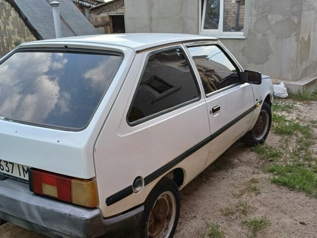 Белый ЗАЗ 1102 Таврия, объемом двигателя 1.1 л и пробегом 140 тыс. км за 1100 $, фото 2 на Automoto.ua