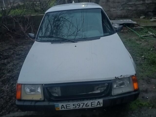 Белый ЗАЗ 1102 Таврия, объемом двигателя 1.2 л и пробегом 200 тыс. км за 475 $, фото 1 на Automoto.ua