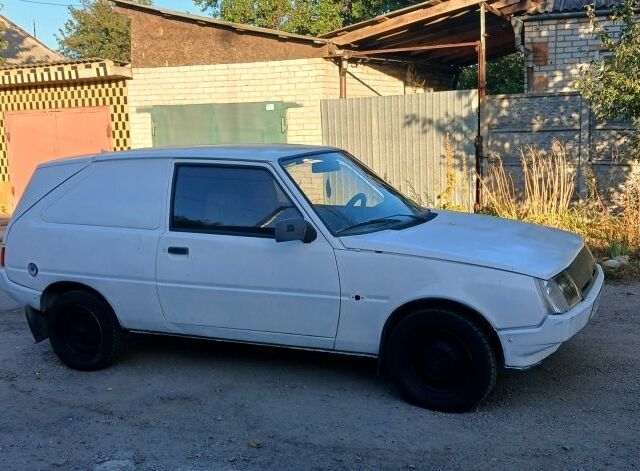 Білий ЗАЗ 1102 Таврія, об'ємом двигуна 1.2 л та пробігом 130 тис. км за 350 $, фото 2 на Automoto.ua