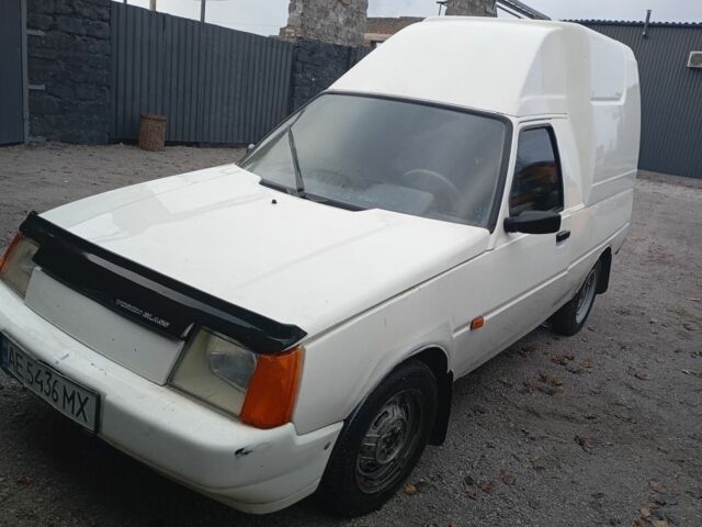 Белый ЗАЗ 1102 Таврия, объемом двигателя 0 л и пробегом 220 тыс. км за 750 $, фото 2 на Automoto.ua