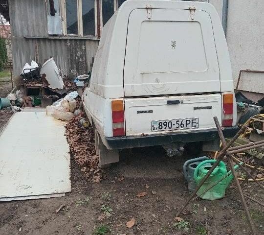 Белый ЗАЗ 1102 Таврия, объемом двигателя 1.2 л и пробегом 20 тыс. км за 190 $, фото 2 на Automoto.ua