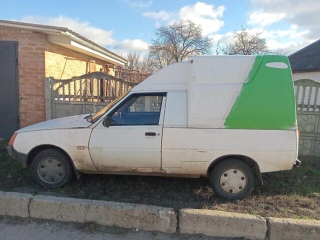 Белый ЗАЗ 1102 Таврия, объемом двигателя 1.2 л и пробегом 1000 тыс. км за 213 $, фото 1 на Automoto.ua