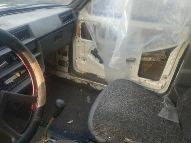 Білий ЗАЗ 1102 Таврія, об'ємом двигуна 0 л та пробігом 120 тис. км за 286 $, фото 4 на Automoto.ua