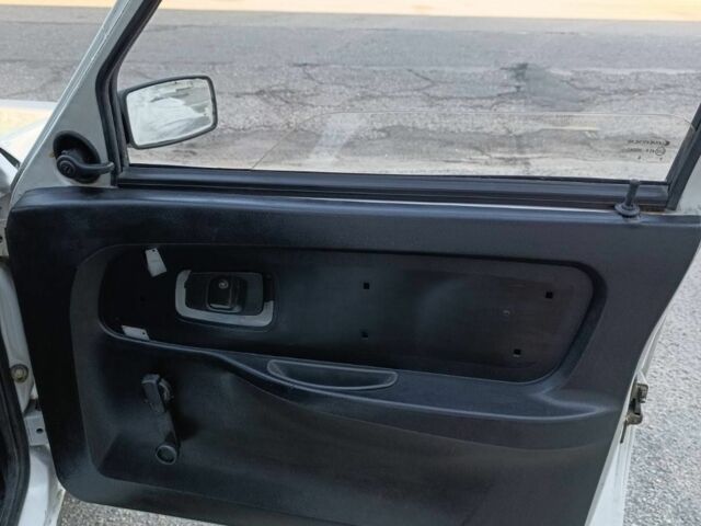 Белый ЗАЗ 1102 Таврия, объемом двигателя 1 л и пробегом 60 тыс. км за 1100 $, фото 6 на Automoto.ua