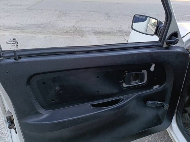 Белый ЗАЗ 1102 Таврия, объемом двигателя 1 л и пробегом 60 тыс. км за 1100 $, фото 7 на Automoto.ua