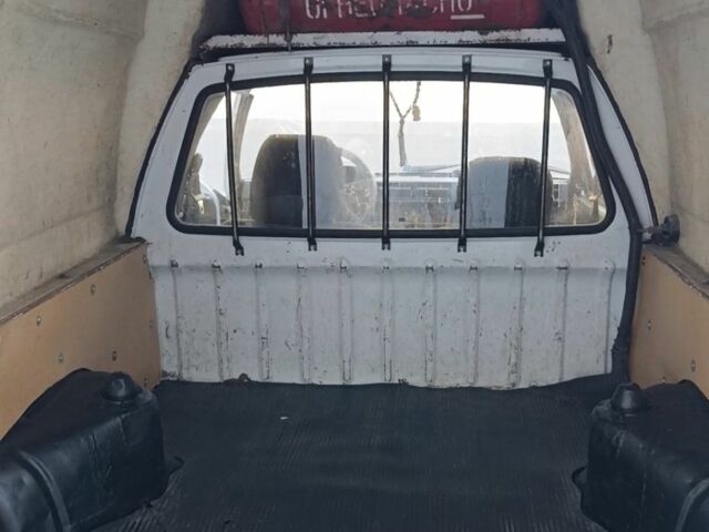 Белый ЗАЗ 1102 Таврия, объемом двигателя 1 л и пробегом 60 тыс. км за 1100 $, фото 3 на Automoto.ua