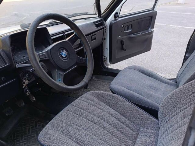 Белый ЗАЗ 1102 Таврия, объемом двигателя 1 л и пробегом 60 тыс. км за 1100 $, фото 4 на Automoto.ua