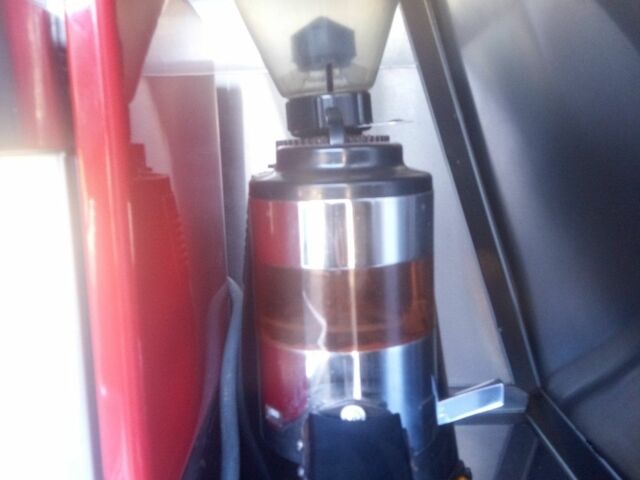 Белый ЗАЗ 1102 Таврия, объемом двигателя 1.2 л и пробегом 150 тыс. км за 3000 $, фото 9 на Automoto.ua