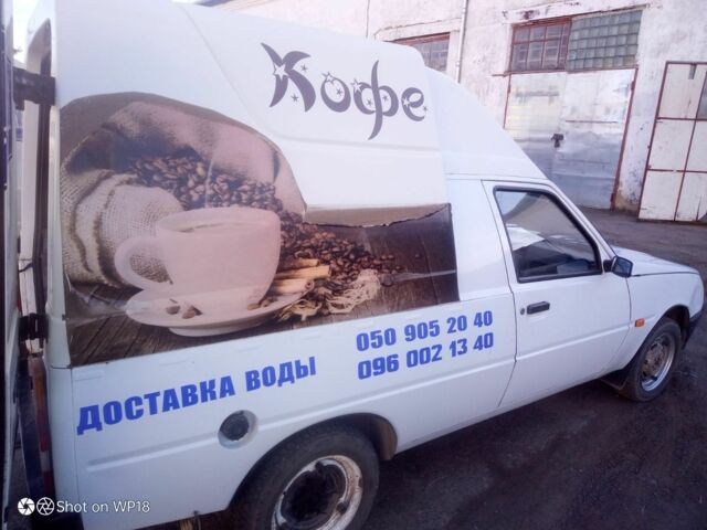 Белый ЗАЗ 1102 Таврия, объемом двигателя 1.2 л и пробегом 150 тыс. км за 3000 $, фото 17 на Automoto.ua