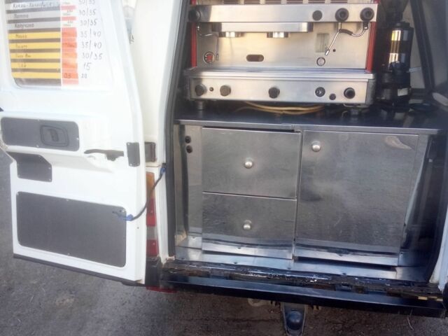 Белый ЗАЗ 1102 Таврия, объемом двигателя 1.2 л и пробегом 150 тыс. км за 3000 $, фото 18 на Automoto.ua