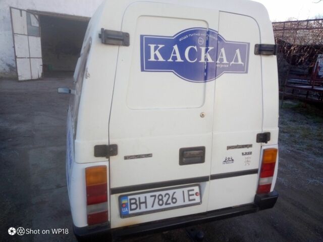 Белый ЗАЗ 1102 Таврия, объемом двигателя 1.2 л и пробегом 150 тыс. км за 3000 $, фото 7 на Automoto.ua