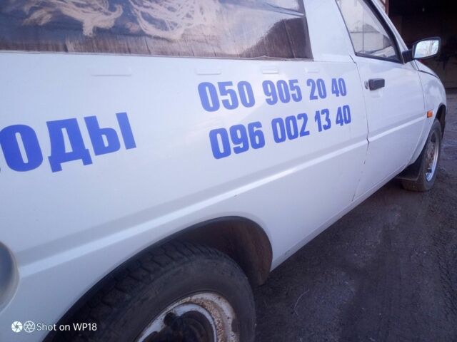 Белый ЗАЗ 1102 Таврия, объемом двигателя 1.2 л и пробегом 150 тыс. км за 3000 $, фото 13 на Automoto.ua