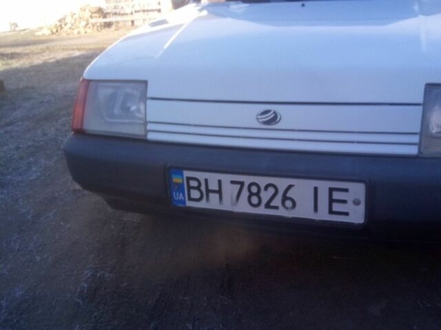 Белый ЗАЗ 1102 Таврия, объемом двигателя 1.2 л и пробегом 150 тыс. км за 3000 $, фото 8 на Automoto.ua