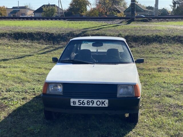 Белый ЗАЗ 1102 Таврия, объемом двигателя 0 л и пробегом 111 тыс. км за 476 $, фото 3 на Automoto.ua