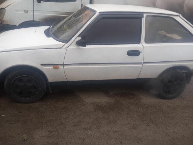 Белый ЗАЗ 1102 Таврия, объемом двигателя 1.1 л и пробегом 1 тыс. км за 500 $, фото 2 на Automoto.ua