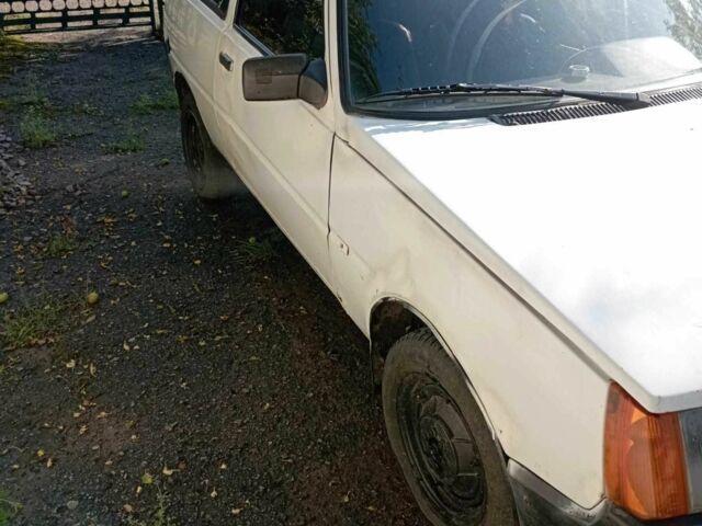 Белый ЗАЗ 1102 Таврия, объемом двигателя 1.2 л и пробегом 362 тыс. км за 361 $, фото 1 на Automoto.ua