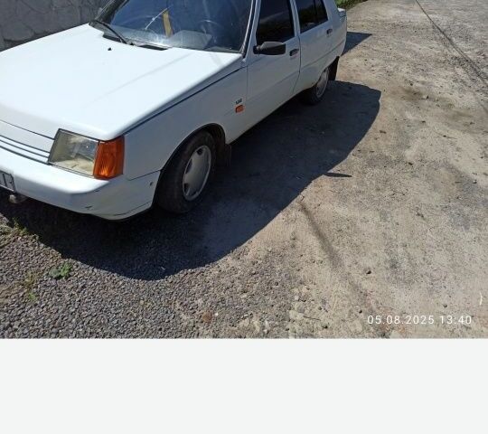 Белый ЗАЗ 1102 Таврия, объемом двигателя 1.2 л и пробегом 88 тыс. км за 900 $, фото 1 на Automoto.ua