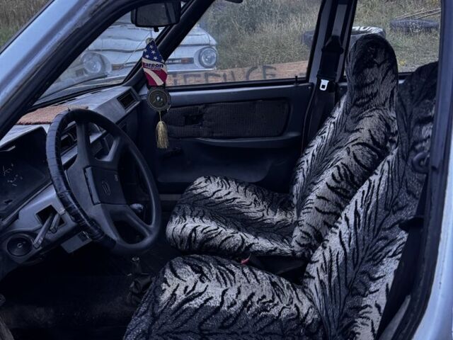 Белый ЗАЗ 1102 Таврия, объемом двигателя 1.2 л и пробегом 120 тыс. км за 450 $, фото 5 на Automoto.ua