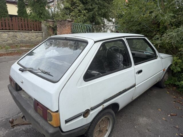 Белый ЗАЗ 1102 Таврия, объемом двигателя 0 л и пробегом 100 тыс. км за 300 $, фото 2 на Automoto.ua