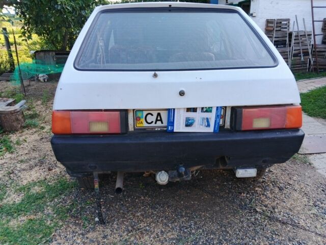 Белый ЗАЗ 1102 Таврия, объемом двигателя 1.1 л и пробегом 230 тыс. км за 650 $, фото 1 на Automoto.ua