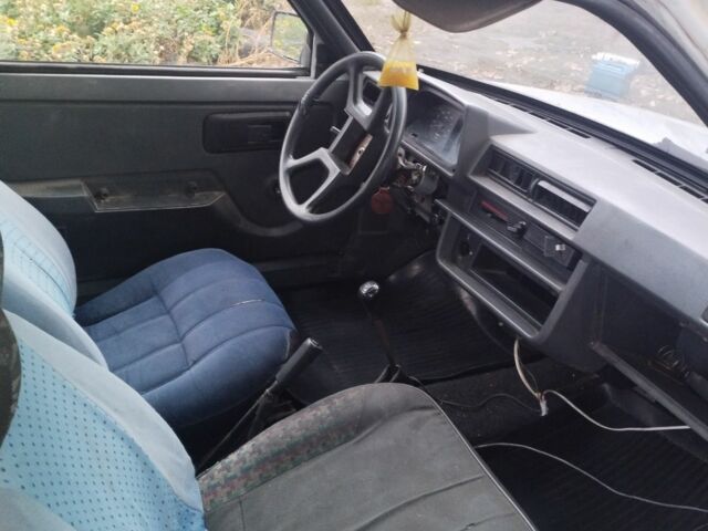 ЗАЗ 1102 Таврия 1992 в Днепре (Днепропетровске) на Automoto.ua Белый ЗАЗ 1102 Таврия, объемом двигателя 1 л и пробегом 170 тыс. км за 289 $, фото 6 на Automoto.ua