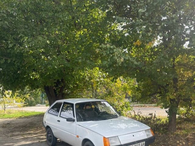 Белый ЗАЗ 1102 Таврия, объемом двигателя 1.2 л и пробегом 100 тыс. км за 750 $, фото 4 на Automoto.ua